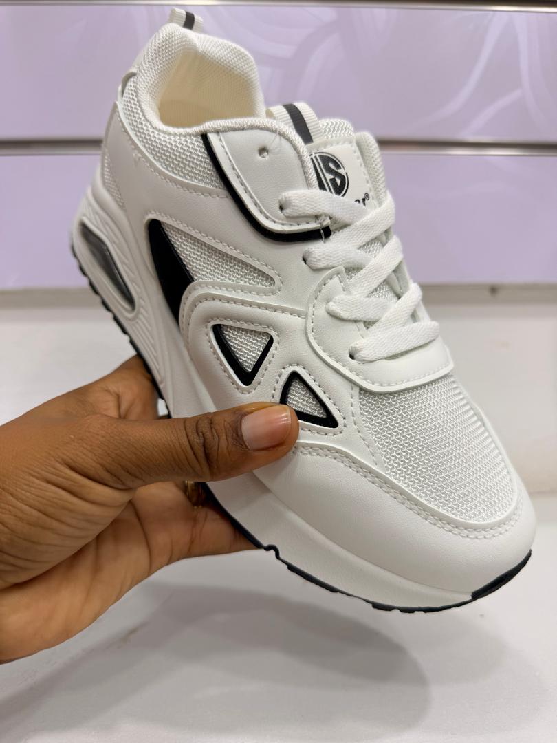 Shoes D